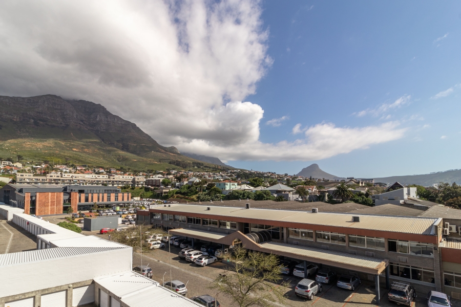 To Let 1 Bedroom Property for Rent in Woodstock Western Cape